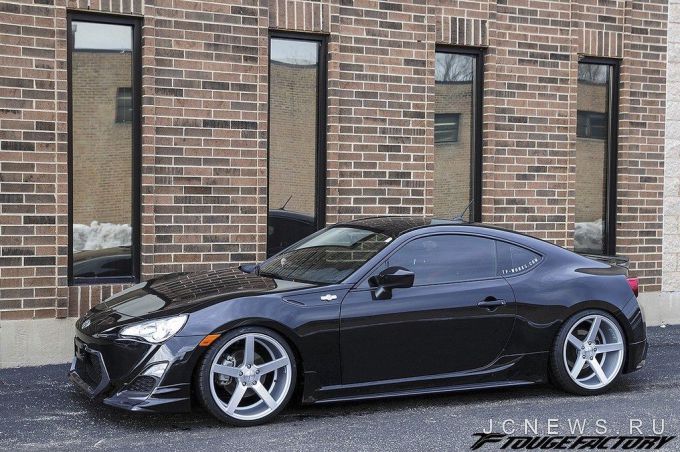 ������ Toyota 86 �� TF-Works