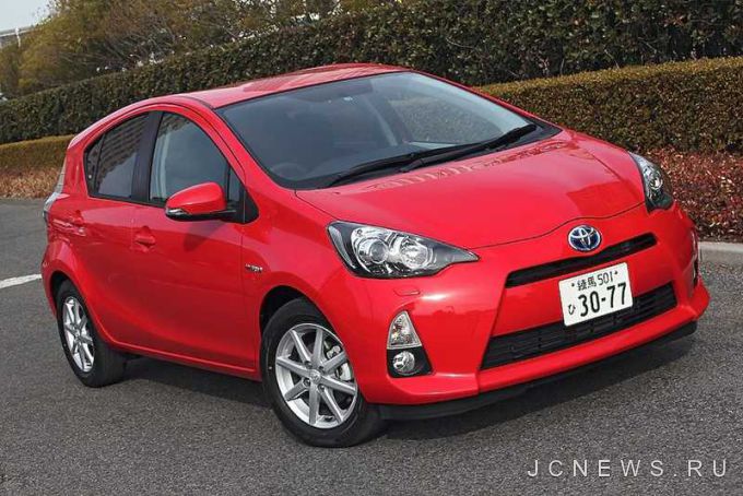 Toyota Aqua ����� ����� ������ � ������, Crown � �������� �������